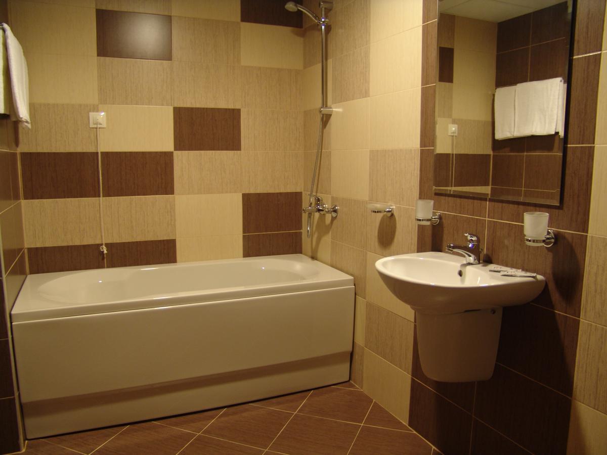 Hotel Lovetch Extérieur photo