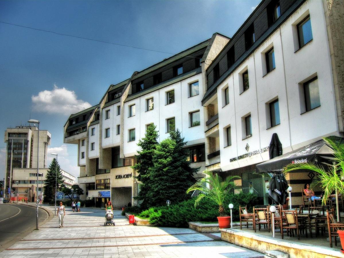 Hotel Lovetch Extérieur photo